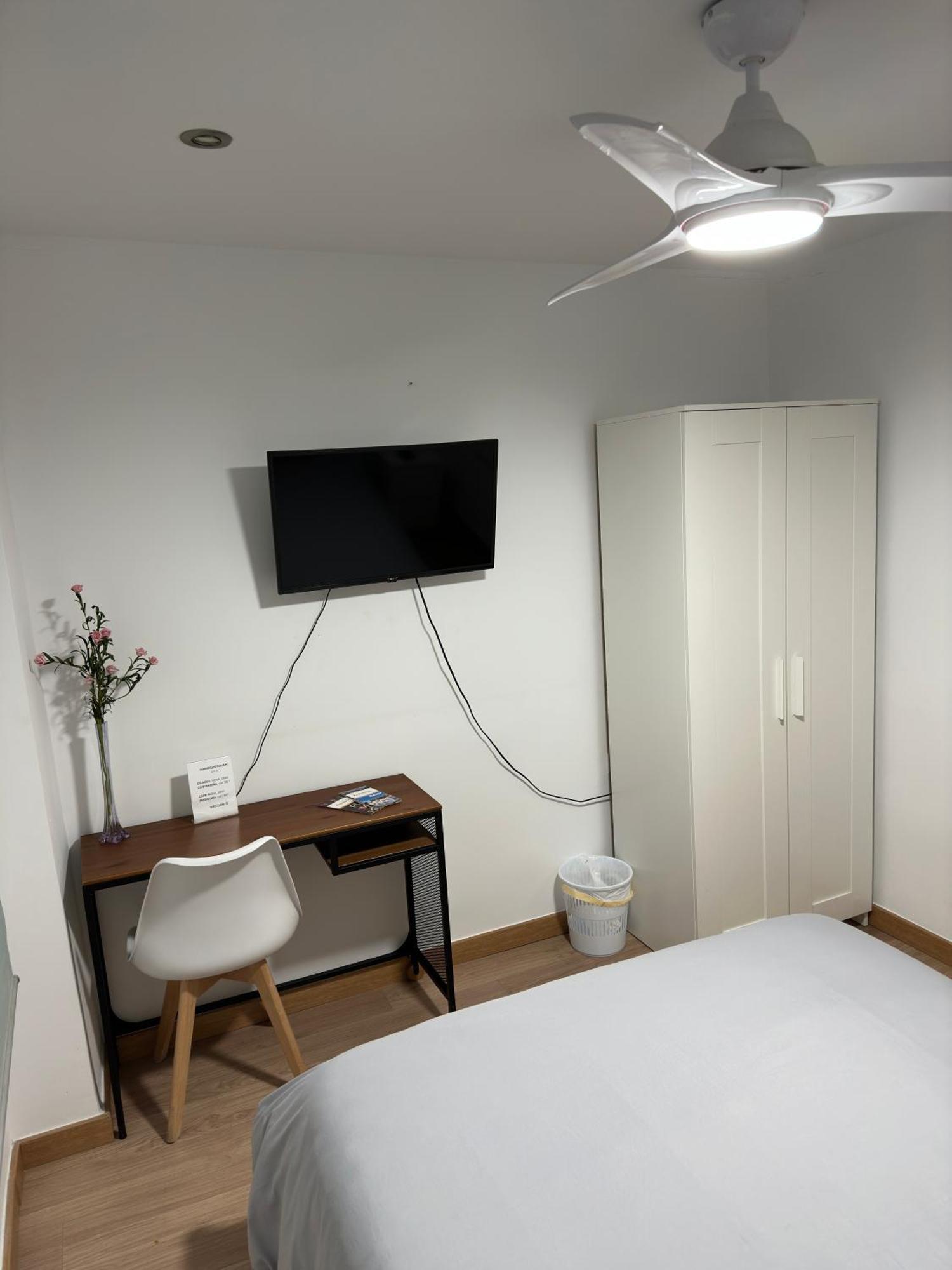 Manrique Rooms Malaga Exterior photo
